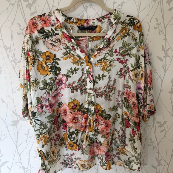 A set of Zara Flowing Floral Print Blouse - Picture 4 of 6